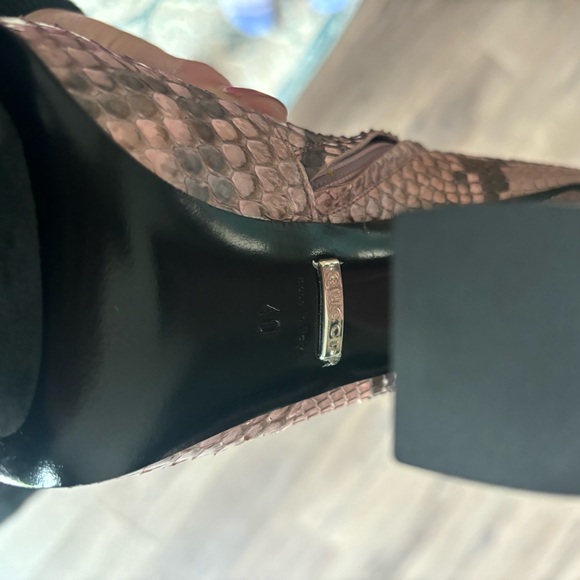 Pink Python Gucci Boots - Picture 8 of 10